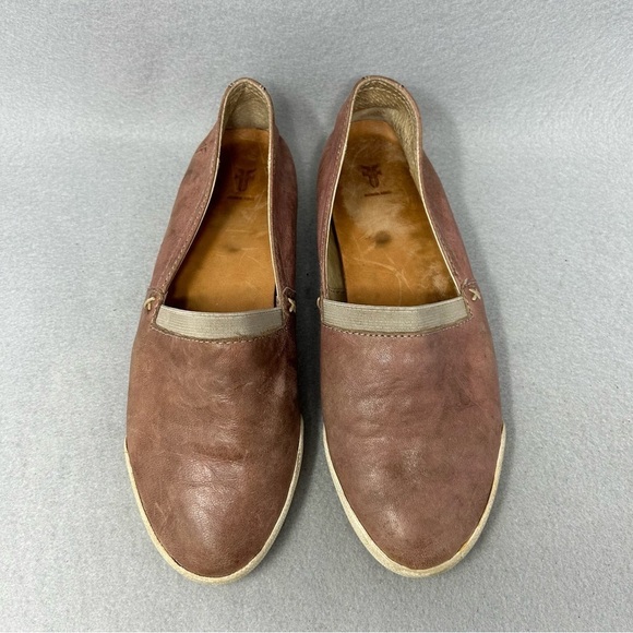 FRYE Melanie Rose Taupe Italian Leather Distressed Flat Loafers Size 6M. - Picture 5 of 13